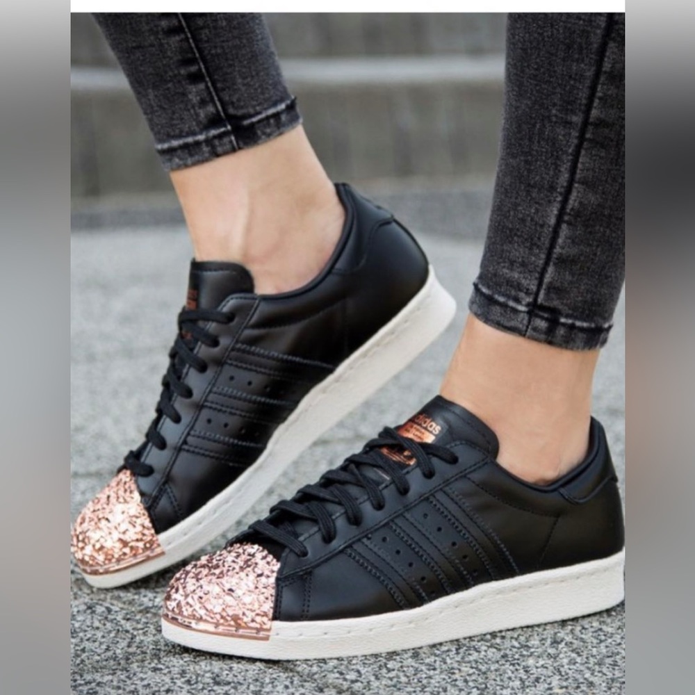 Adidas Originals Superstar Rose-Gold Sneakers in Black new with tags